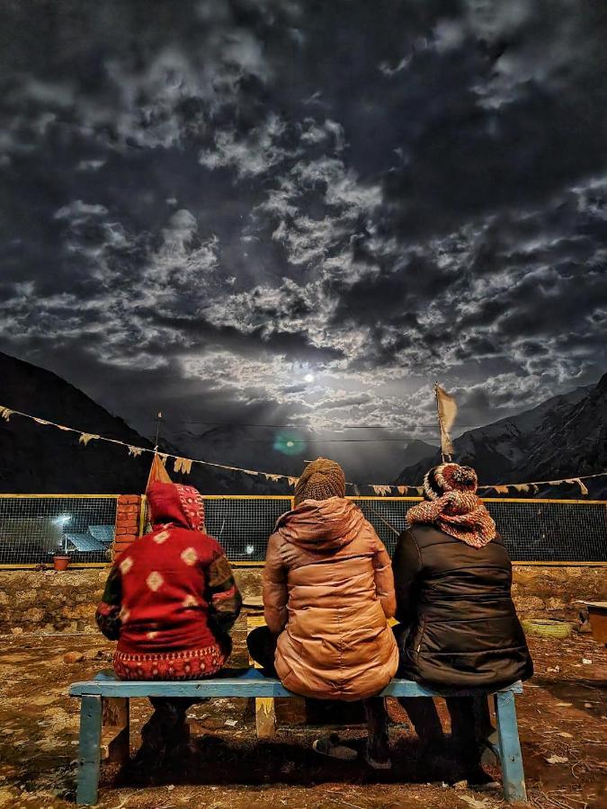 Lap Stays - Wanderer'S Nest Chitkul Buitenkant foto
